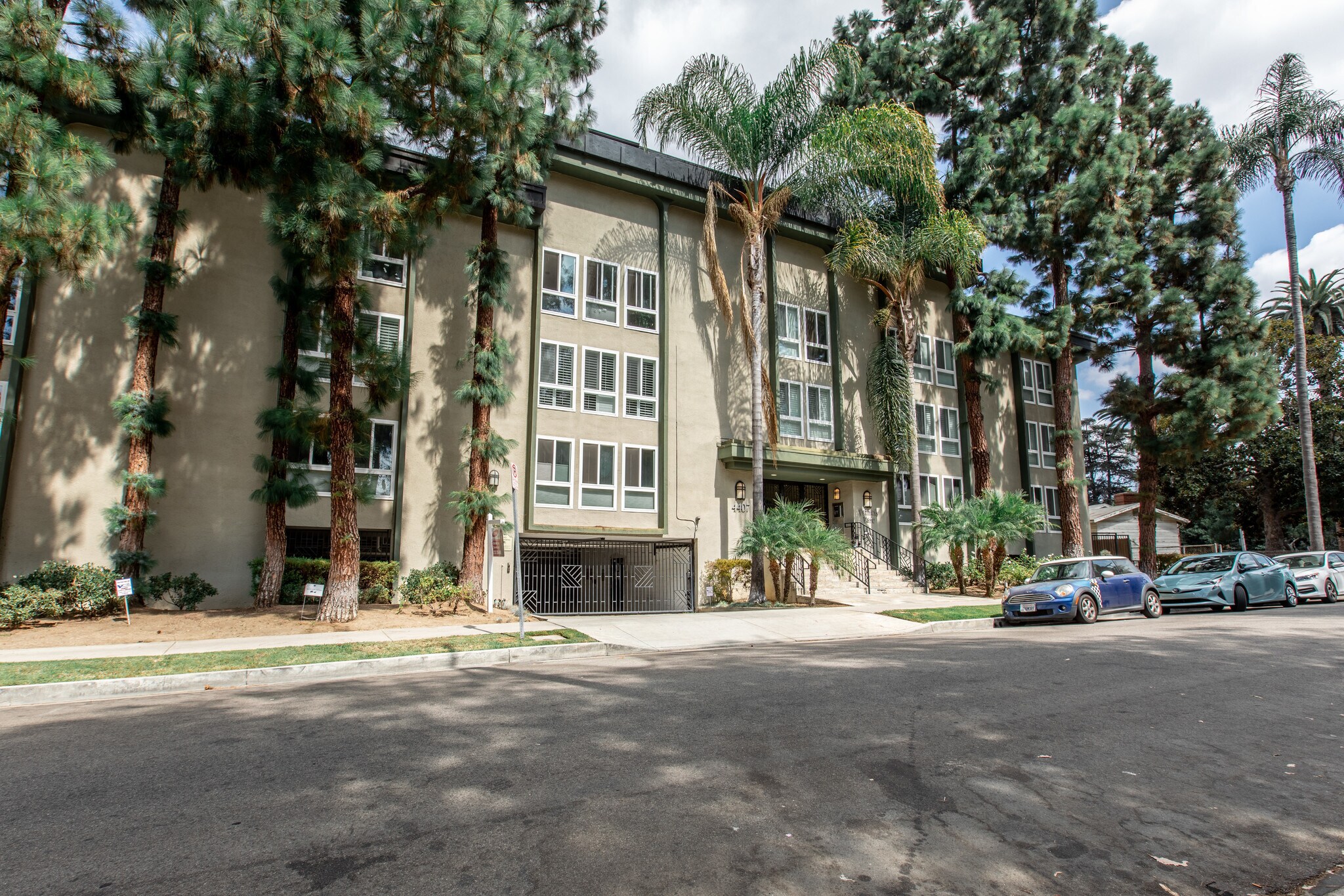 Building Photo - 4407 Francis Ave