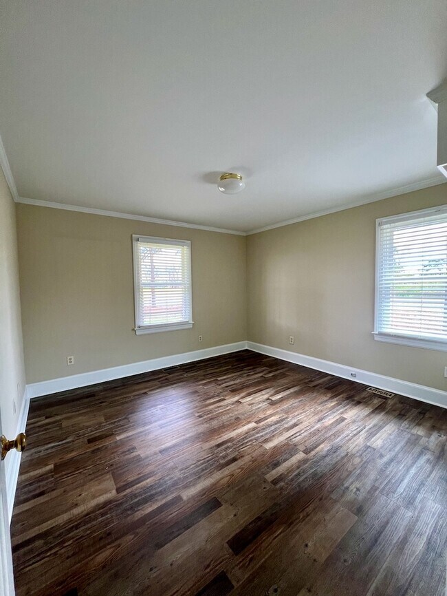 Building Photo - 5715 NC-581