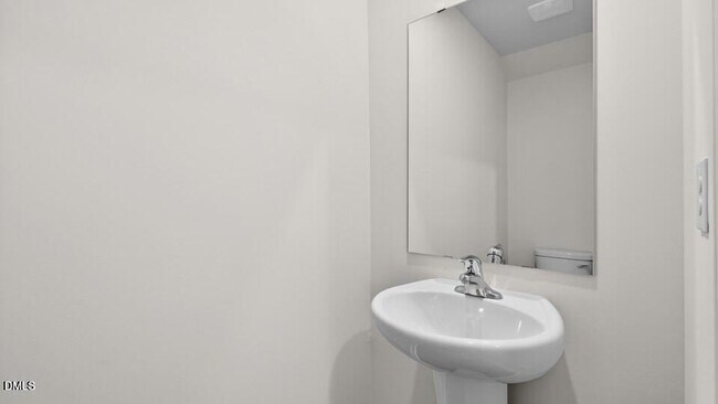 Building Photo - 108 Clementine St