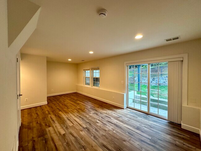 Building Photo - 20284 Center Brook Square