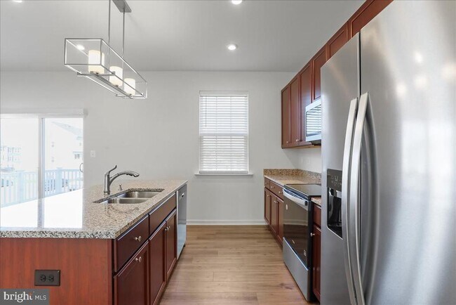 Building Photo - 100 Stafford Pl