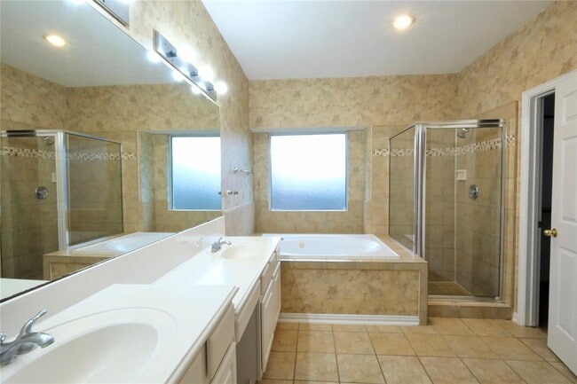 Building Photo - 3106 Rainbow Ct