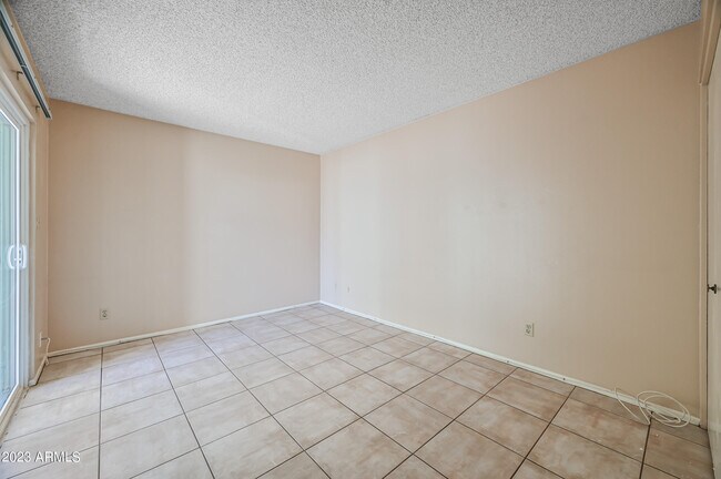 Building Photo - 7725 E Rovey Ave