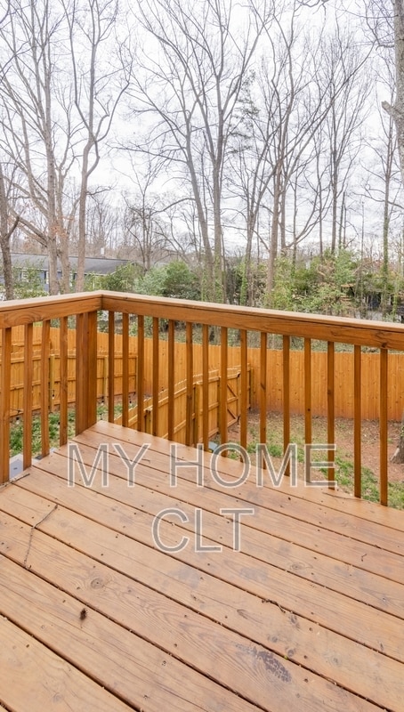 Building Photo - 2617 Dr Carver Rd