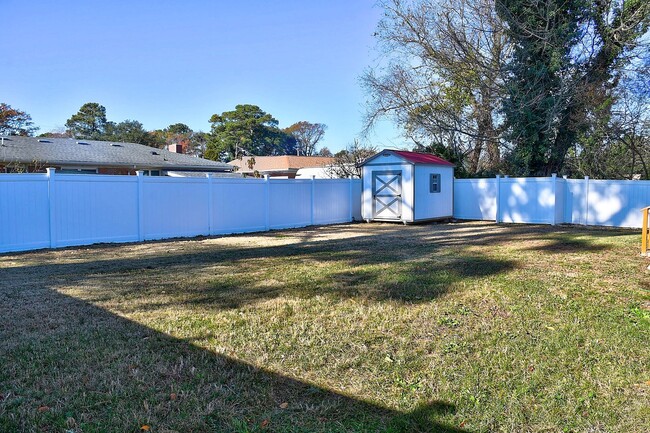 Building Photo - For Rent - Camelia Acres Norfork