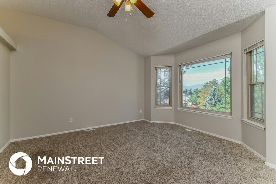 Building Photo - 5245 Quasar Ct
