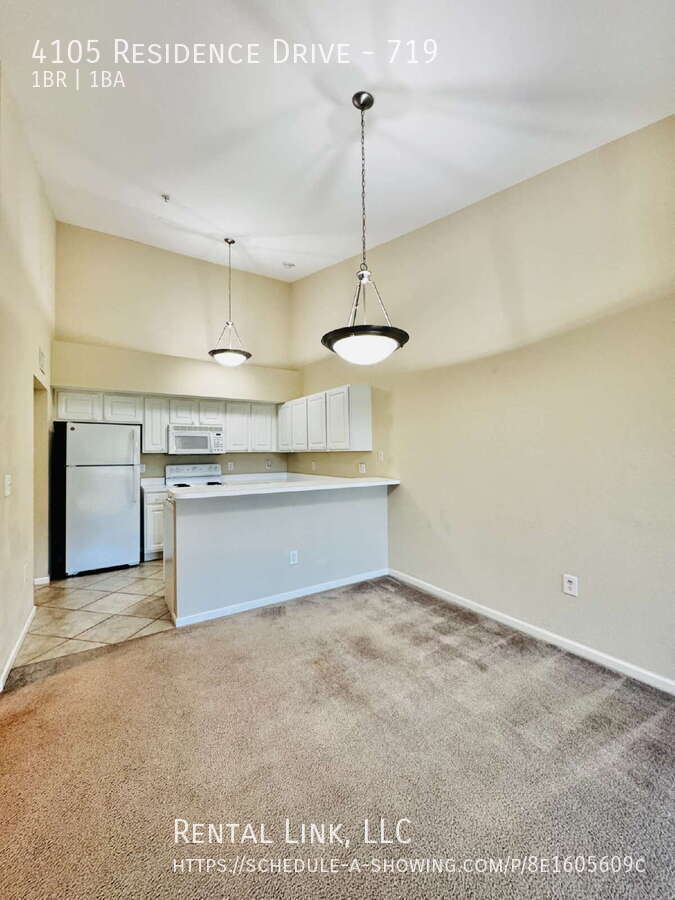 Building Photo - 4105 Residence Drive