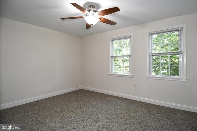 Building Photo - 1303 Belle View Blvd