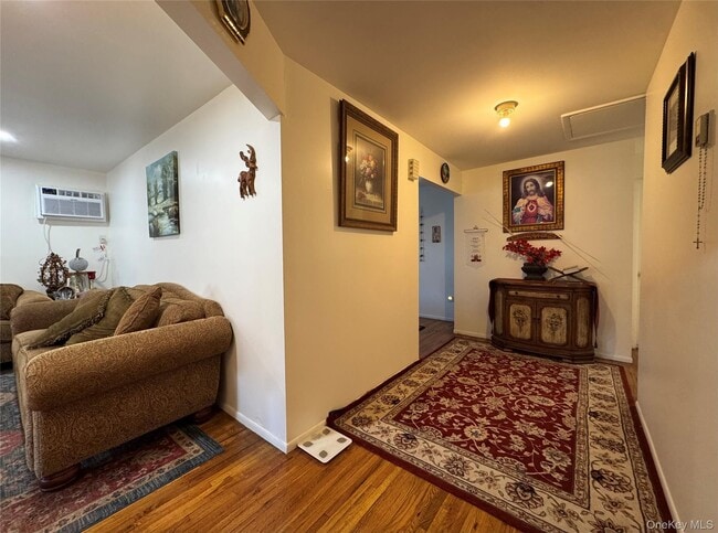 Building Photo - 57 1st St