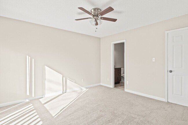Building Photo - 1507 Clermont Rd