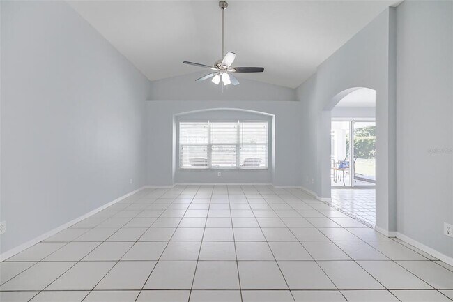 Building Photo - 1510 Oracle Dr