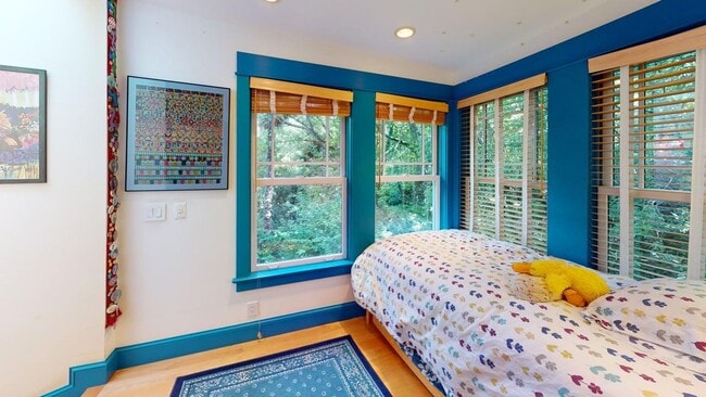 Building Photo - 76 Tamalpais-