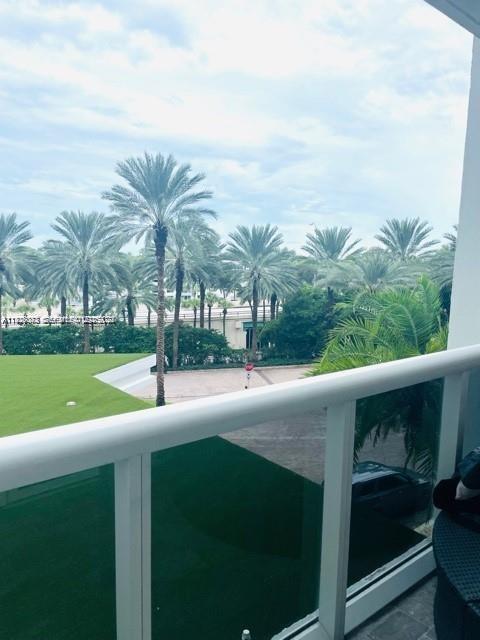 Building Photo - 10275 Collins Ave