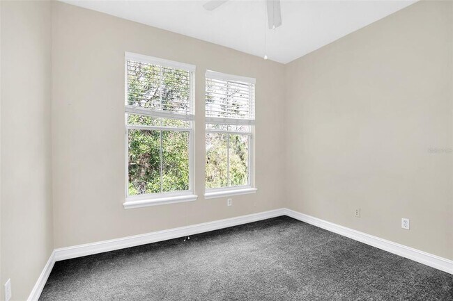 Building Photo - 903 Towhee Ct