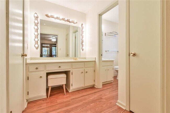 Building Photo - 935 Powderbag Creek Rd