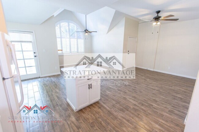 Building Photo - 20 S Buena Vista Ave