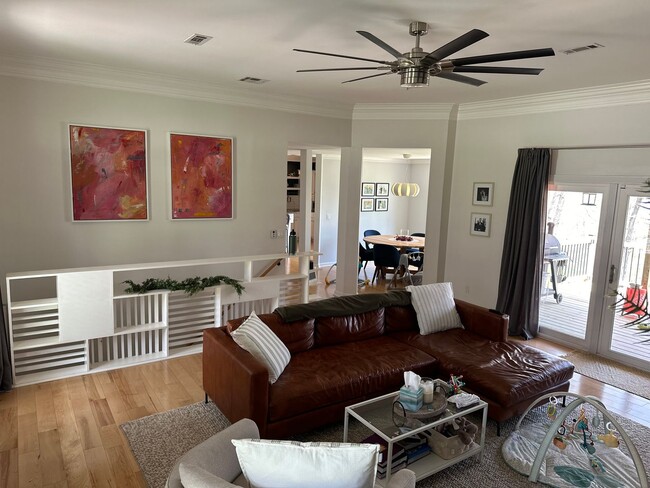 Building Photo - Available June 1st! Beautiful 4-Bedroom, 2...