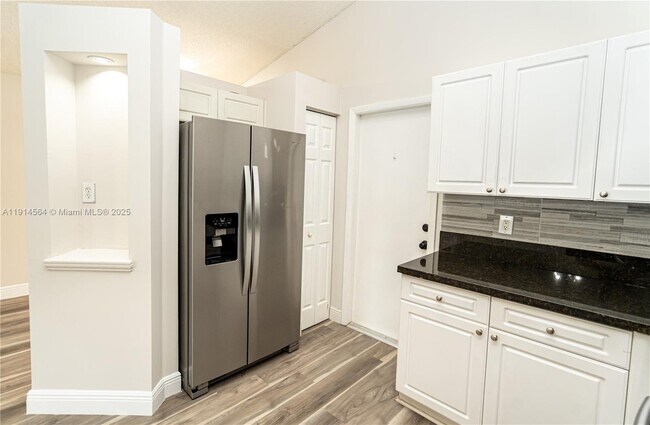 Building Photo - 1592 Salerno Cir