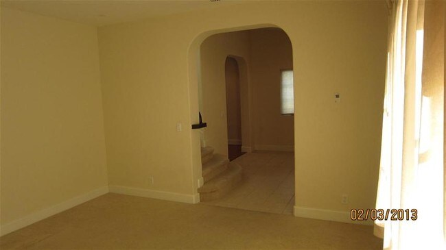 Building Photo - 1416 Dahlia Loop