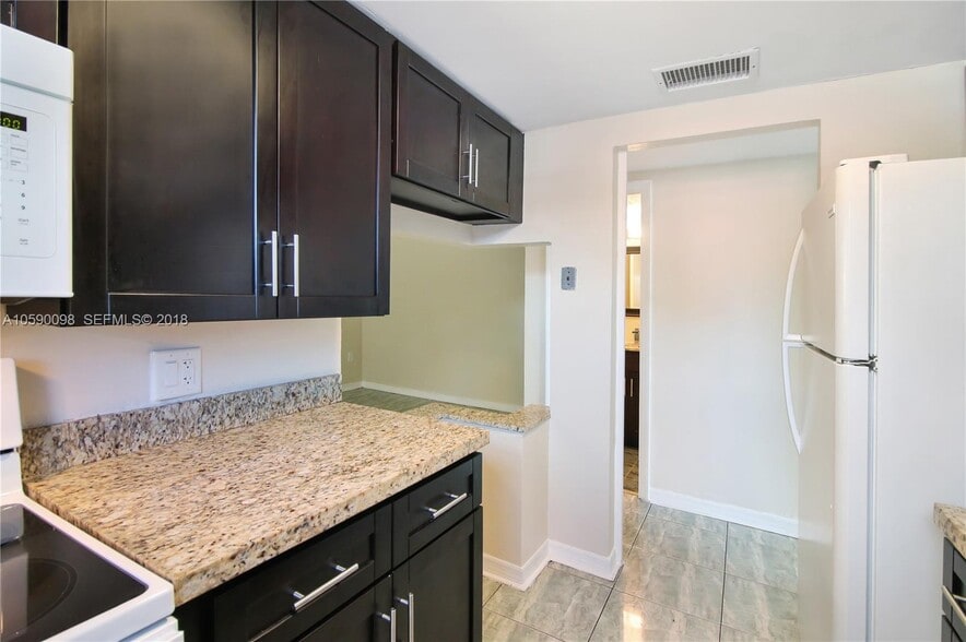 Building Photo - 270 NE 142nd St