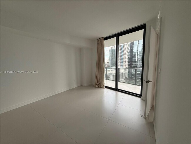 Building Photo - 1300 S Miami Ave