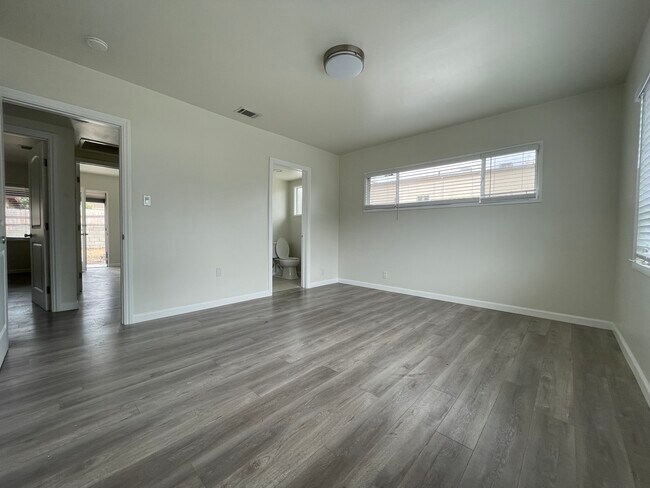 Master Bedroom - 85 S Baldwin Ave