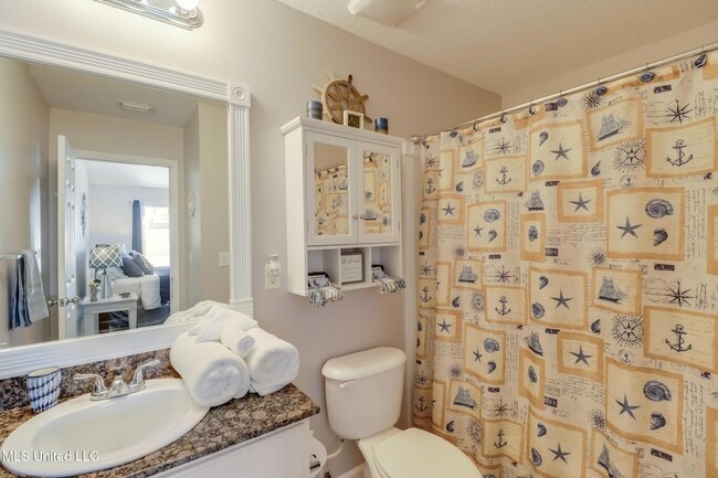 Building Photo - 1229 Century Oaks Dr