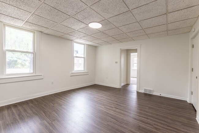 Building Photo - 1126 Arlington Ave
