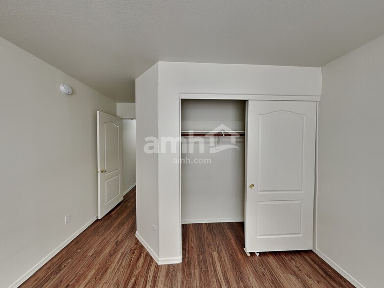 Building Photo - 10845 E Wier Ave