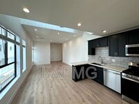 Building Photo - 3414 London St