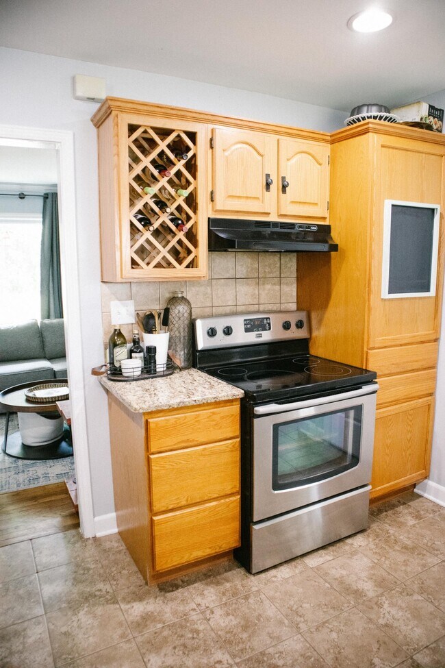 Building Photo - Waldo House