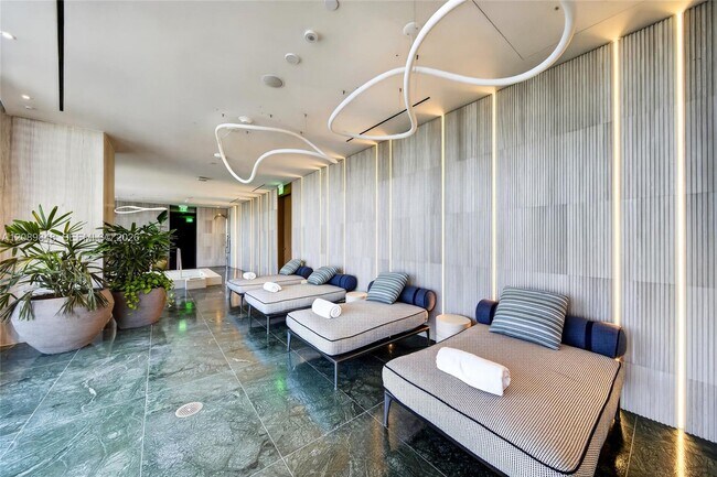 Building Photo - 1400 Biscayne Blvd