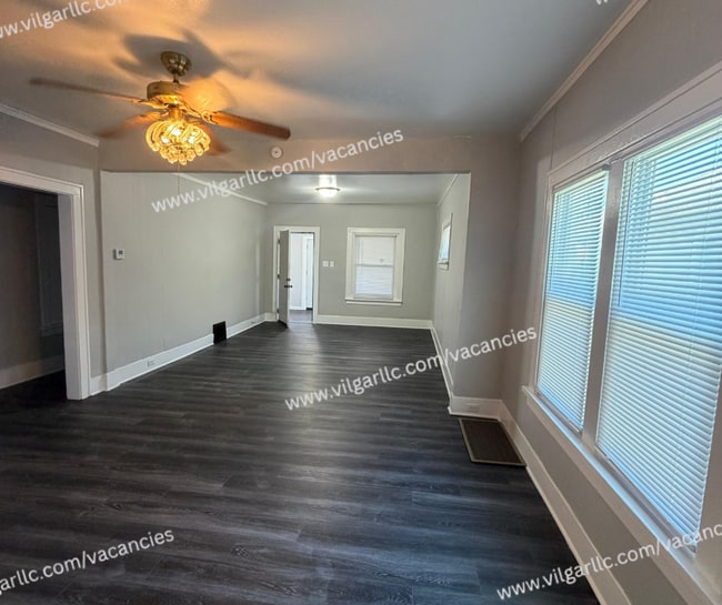 Building Photo - Newly Renovated 3 - Bedrooms • 1-Bathroom Home