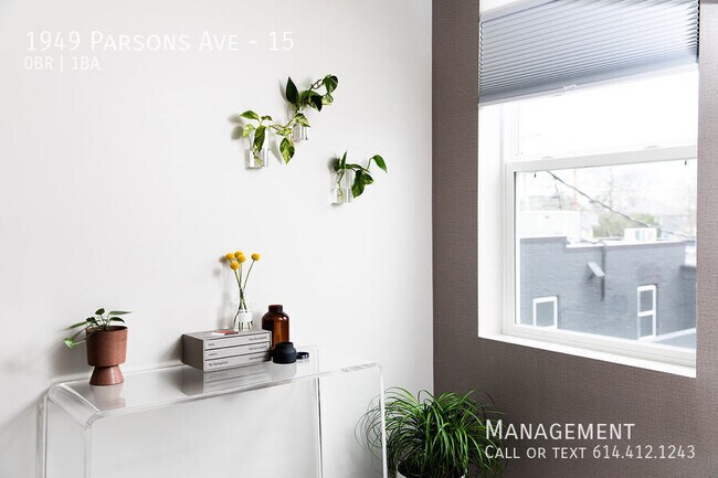 Building Photo - 1949 Parsons Ave