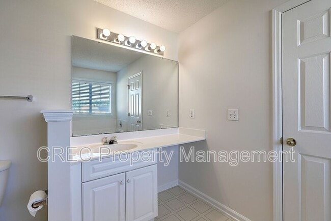 Building Photo - 1354 Pinyon Pine Dr