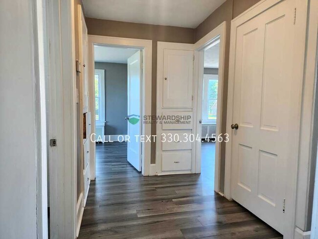 Building Photo - 12990 Lincoln Way W