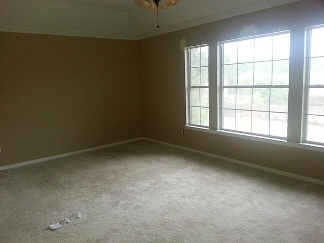 Building Photo - 18803 Knobby Oaks Pl