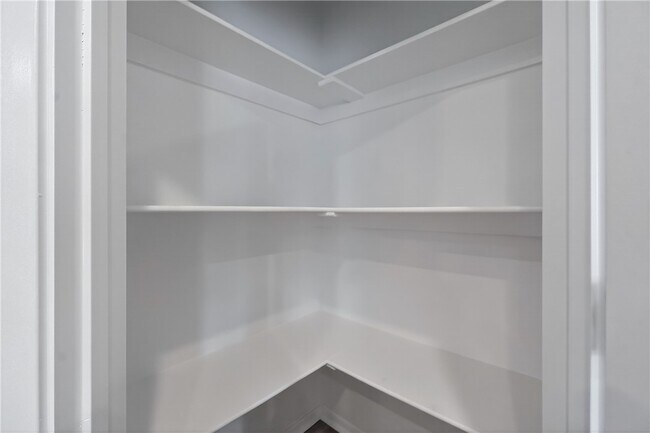 Building Photo - 6802 SW Dignity Ave