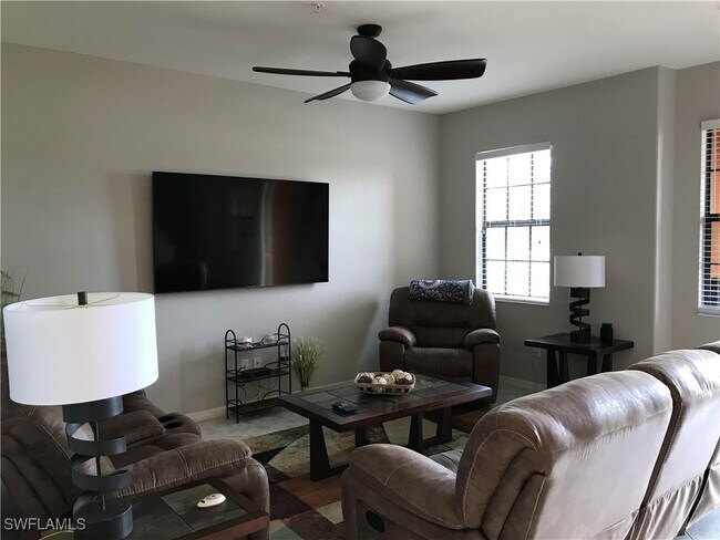 Building Photo - 11875 Izarra Way