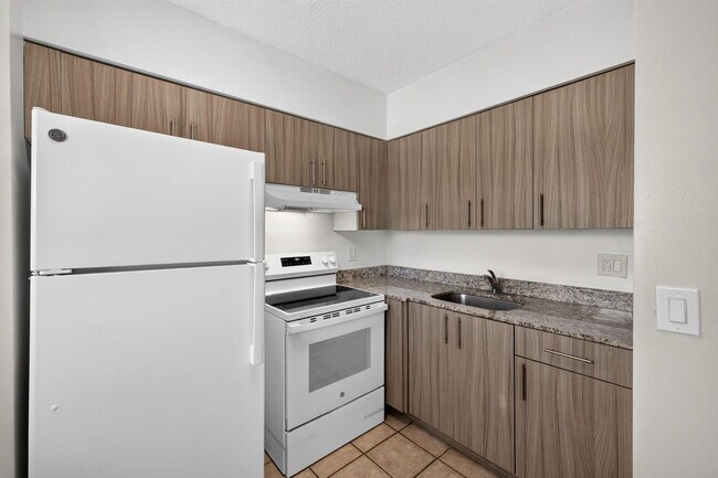 Building Photo - 1007 PROSPECT