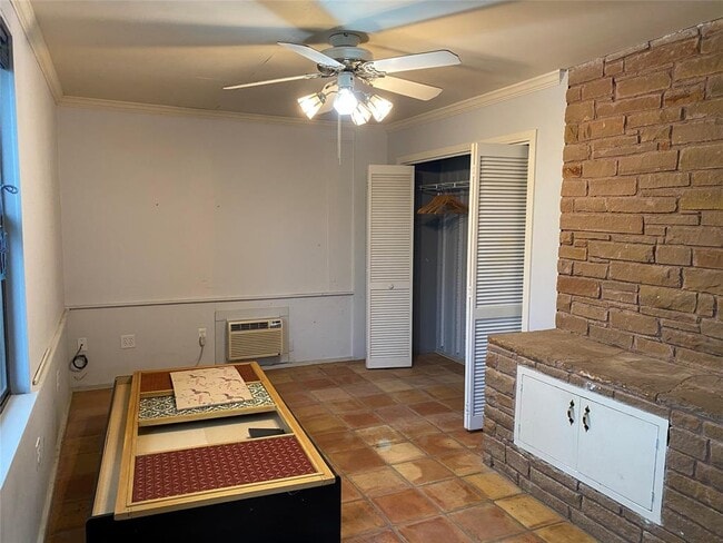 Building Photo - 47 Presidio Rd