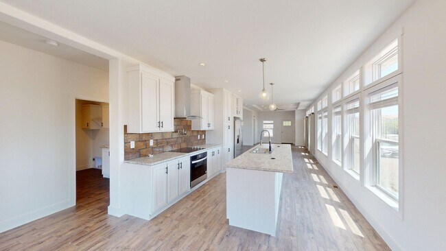 Building Photo - 2070 Starbuck Ln