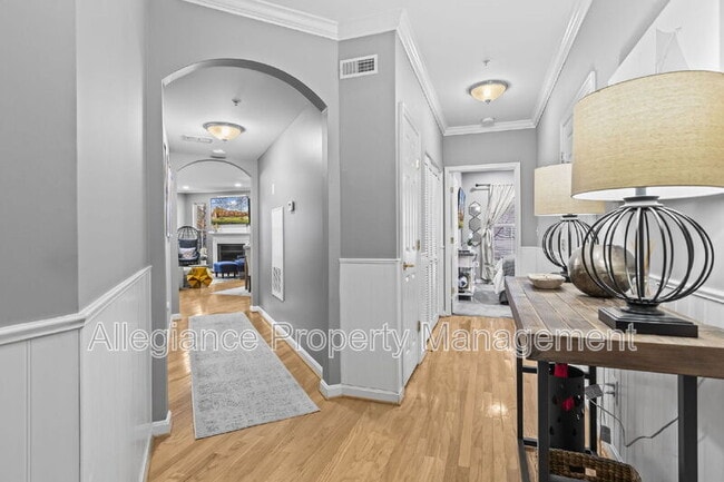 Building Photo - 5108 Donovan Dr