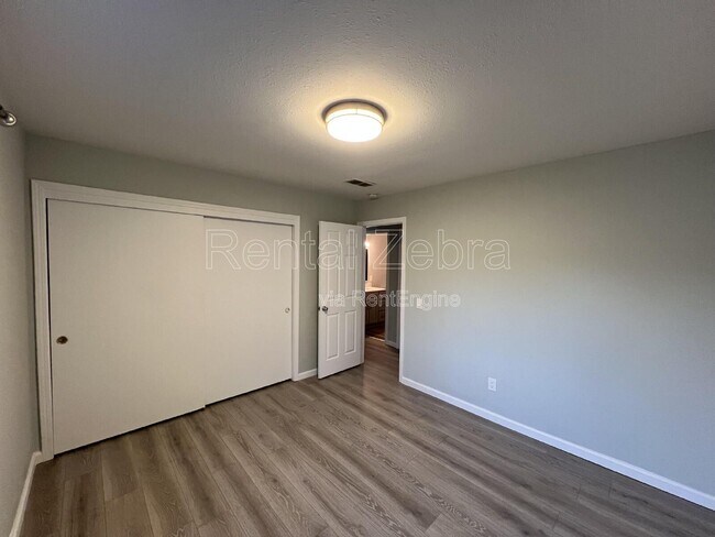 Building Photo - 141 Agua Caliente Rd W