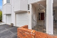 Building Photo - Spacious 2 Bedroom, Pet Friendly Sylvan To...