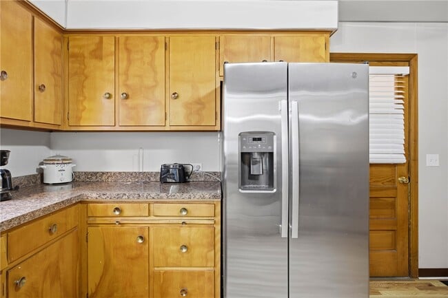 Building Photo - 6 Highland Park