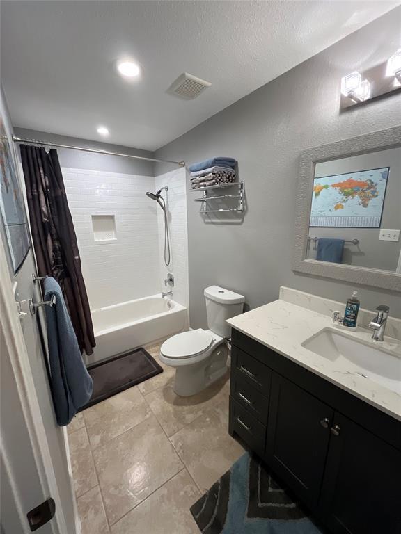 Building Photo - 1705 Crossing Pl