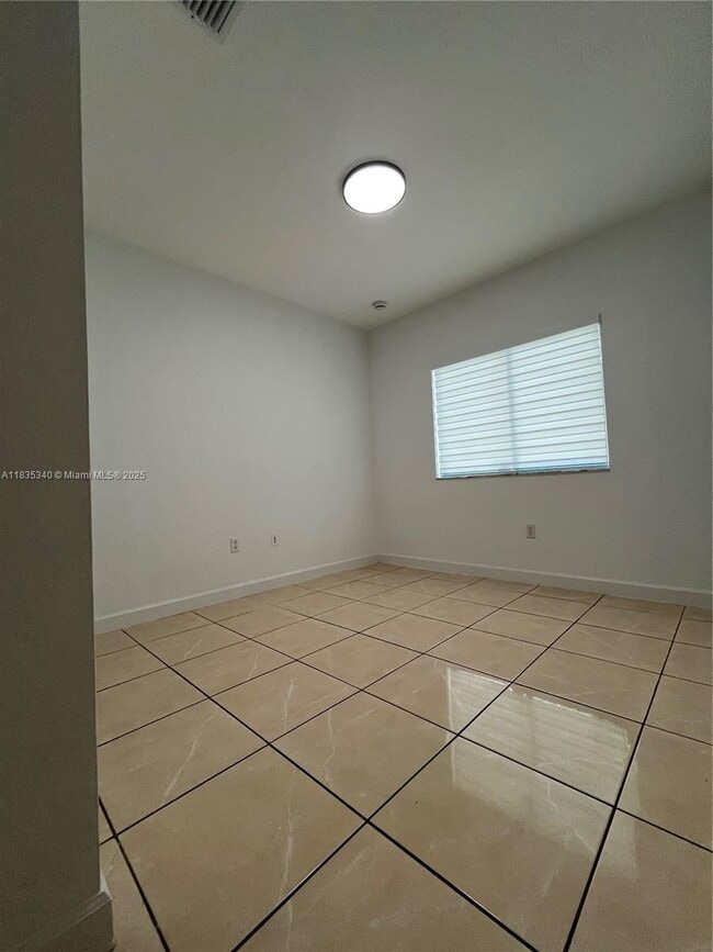 Building Photo - 8320 SW 150th Ave