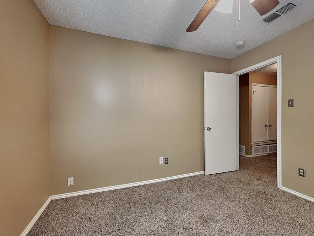 Building Photo - 2127 Chapel Downs Dr