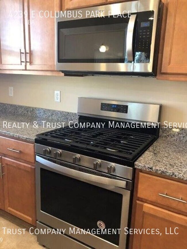 Building Photo - 4239 E Columbus Park Pl